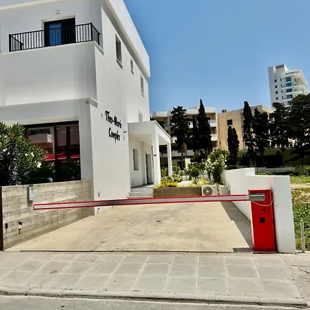 Luxury Maisonette With Terrace Paphos