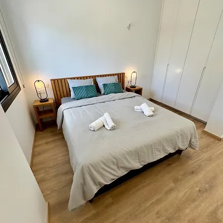 Luxury Maisonette With Terrace * Пафос