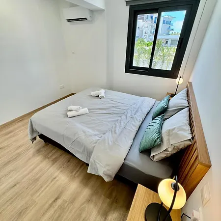 Luxury Maisonette With Terrace *