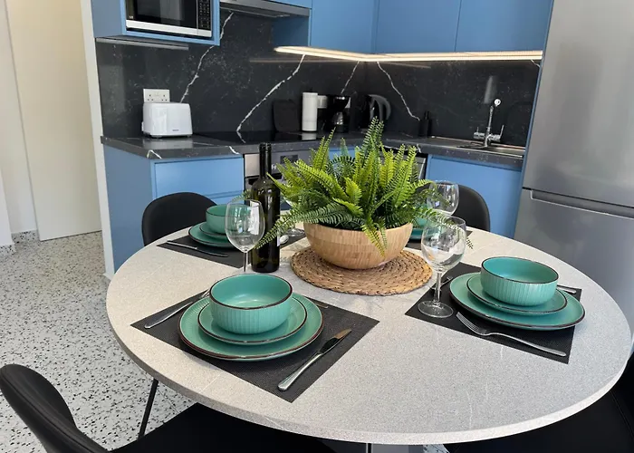 Luxury Maisonette With Terrace Apartment *