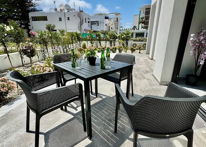 Luxury Maisonette With Terrace Paphos