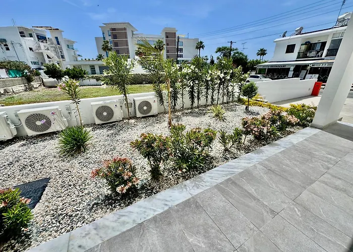 Luxury Maisonette With Terrace Apartamento