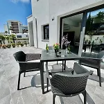 アパート Luxury Maisonette With Terrace *