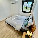 Luxury Maisonette With Terrace *