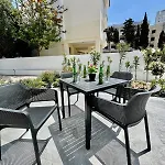 Luxury Maisonette With Terrace アパート